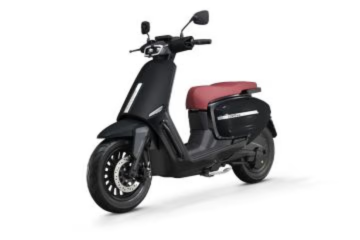VLF Tennis 1500 Electric Scooter लॉन्च हो गई है एक दमदार बैटरी के साथ