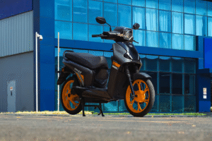 अब आगि Ktm Baik जैसे देखने वाली electrice scooter Bgauss RUV350 Max 